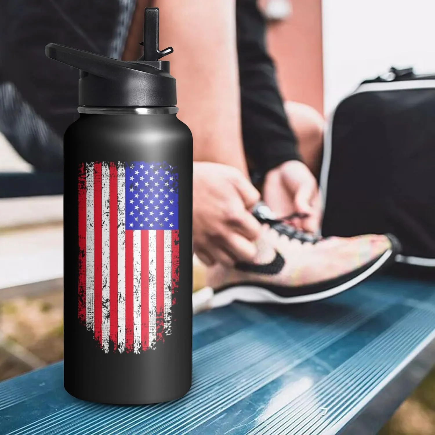 32oz American Flag Stainless Insulated Aater Water Bottle with Straw, American Flag Gym Hiking Sports Coffee Mug Cup Water Bottles,Patriotic Military Gifts For Veterans, Police