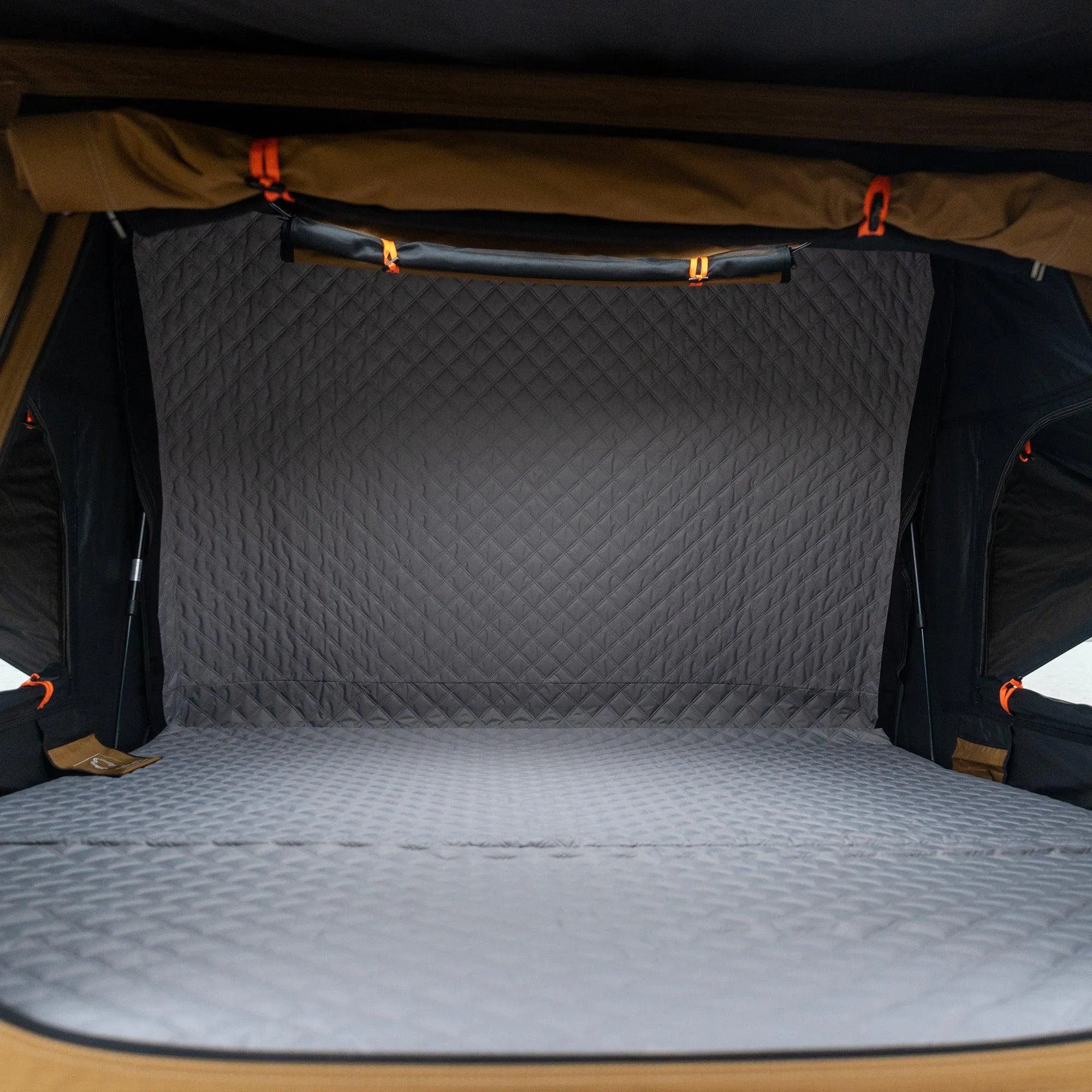 Naturnest Sirius 3 Clamshell Rooftop Tent