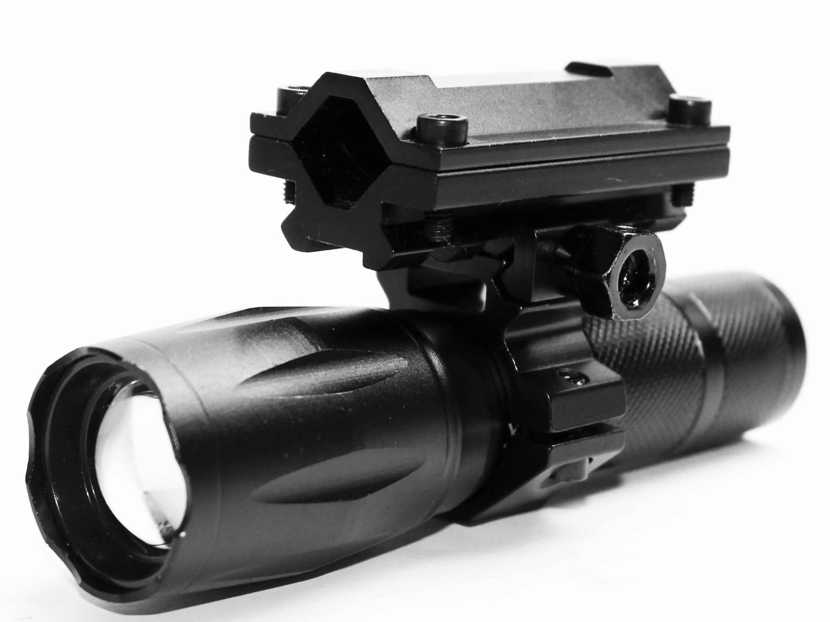Tactical 1000 Lumen Flashlight with mount For Kimber Hunter Rifles.
