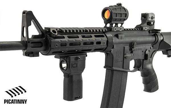 UTG Polymer Grip Light, 400 Lumen